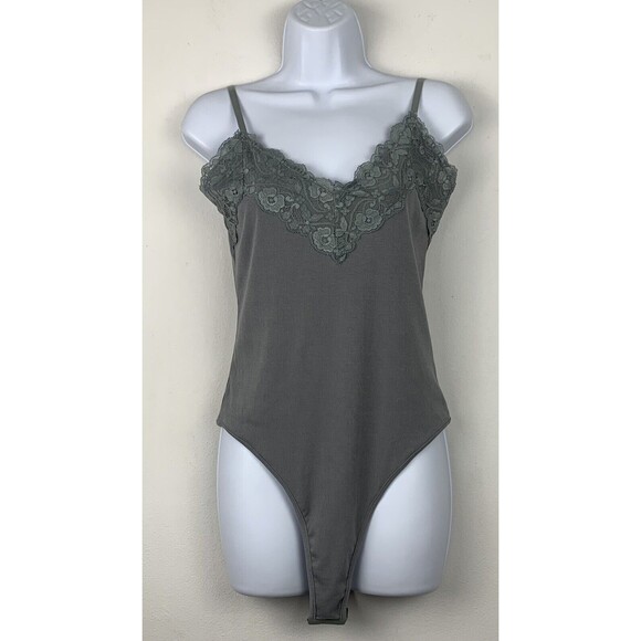 4 For $20 Talent Women’s Size 1XL Gray Lace Curvy Bodysuit Retail $39.50 - Picture 1 of 9